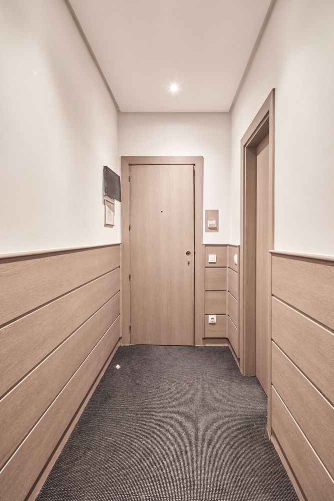 Projekt Suite Prado, Madrid, Spanien – renoviert mit Coverstyl Möbelfolie