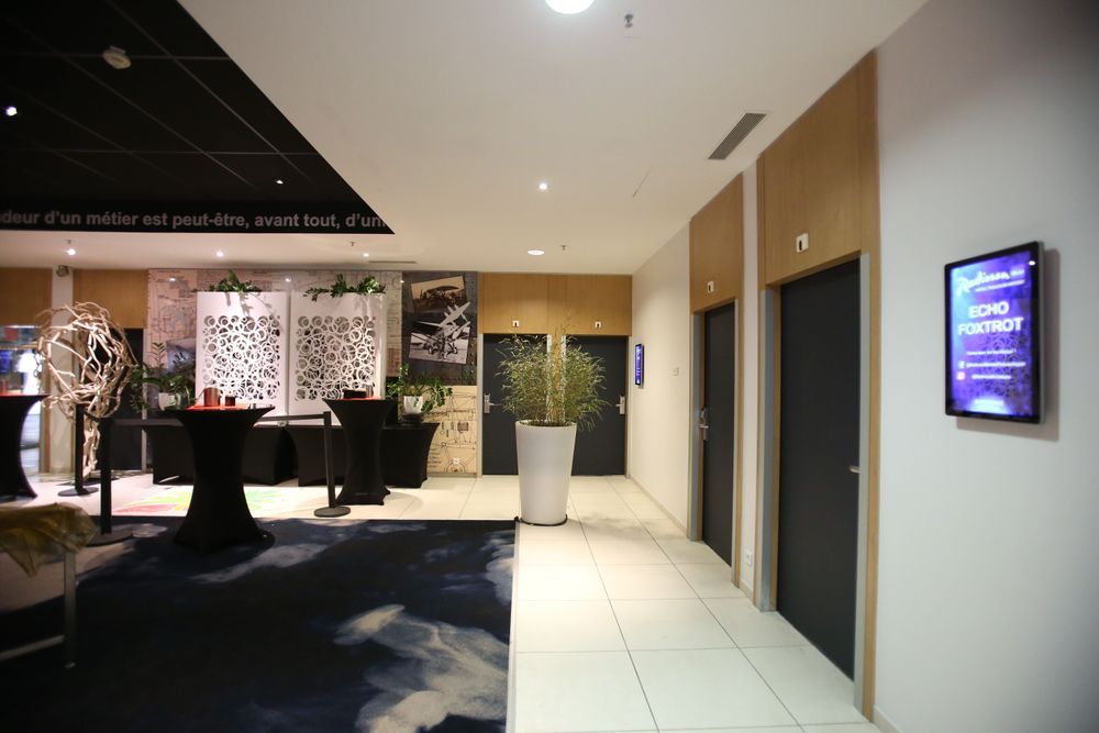 Projekt Radisson Blu Hotel Toulouse Airport, Toulouse, Frankreich – renoviert mit Coverstyl Möbelfolie