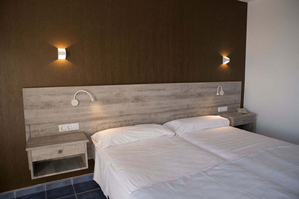 Projekt KN Hotel Matas Blancas, Fuerteventura, Spanien – renoviert mit Coverstyl Möbelfolie