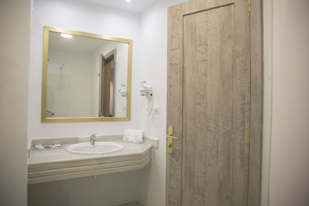 Projekt KN Hotel Matas Blancas, Fuerteventura, Spanien – renoviert mit Coverstyl Möbelfolie