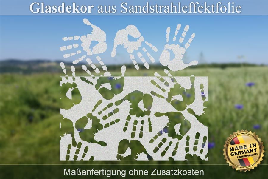 satiniertes-glasdekor-mit-handabdruecken_haende