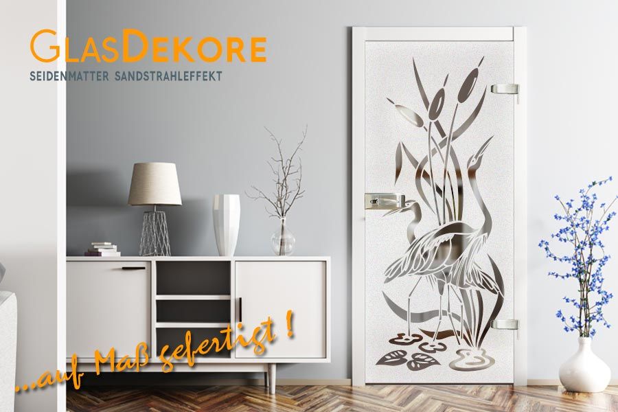 glasdekor-sandstrahleffekt-reiher-im-schilf-stehend_hintergrund_blickdicht-satiniert