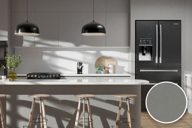 Anwendungsbeispiel mit Coverstyl Möbelfolie Grigio – Lederoptik grau, rechts unten die Oberfläche im Detail