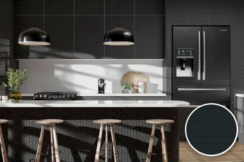 Anwendungsbeispiel mit Coverstyl Möbelfolie Black Pixels – Pixel-Metalloptik schwarz, rechts unten die Oberfläche im Detail