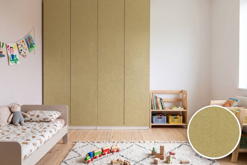 Anwendungsbeispiel mit Coverstyl Möbelfolie Gold Disco – Glitzer Gold, rechts unten die Oberfläche im Detail