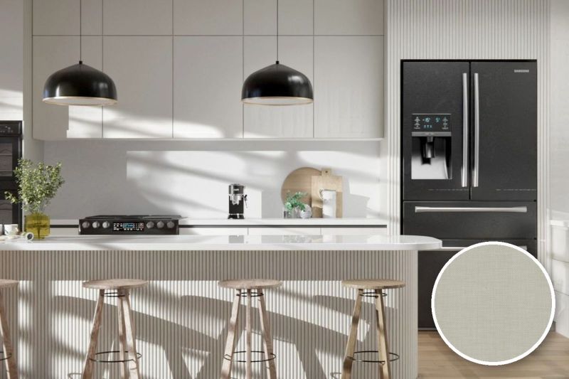Anwendungsbeispiel mit Coverstyl Möbelfolie Chevron Beige – Chevron-Optik beige, rechts unten die Oberfläche im Detail