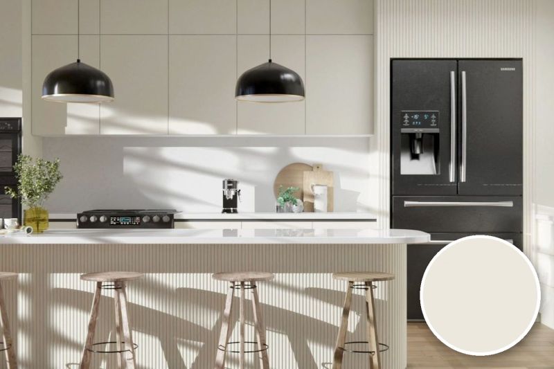 Anwendungsbeispiel mit Coverstyl Möbelfolie White Flour – Uni grauweiß seidenmatt, rechts unten die Oberfläche im Detail