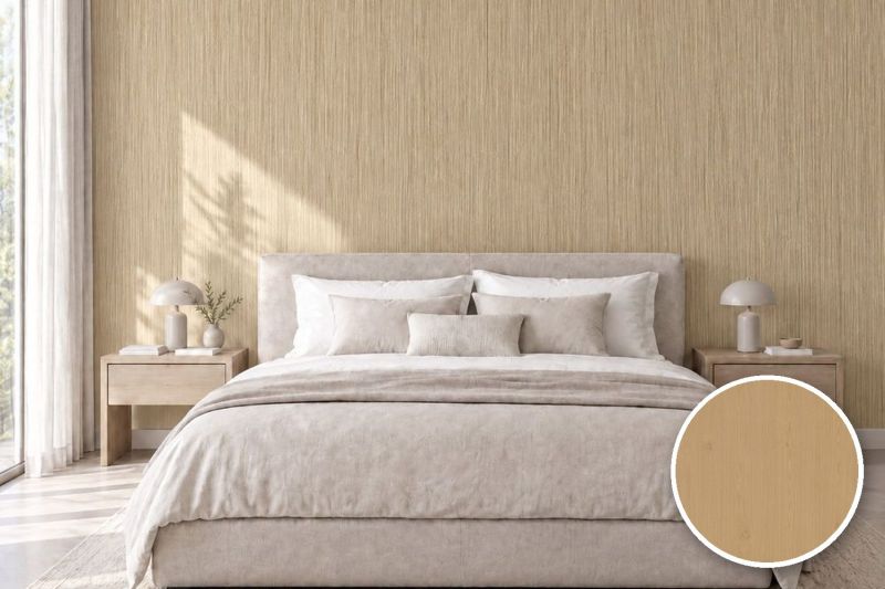 Anwendungsbeispiel mit Coverstyl Möbelfolie Golden Oak – Eiche hell, rechts unten die Oberfläche im Detail