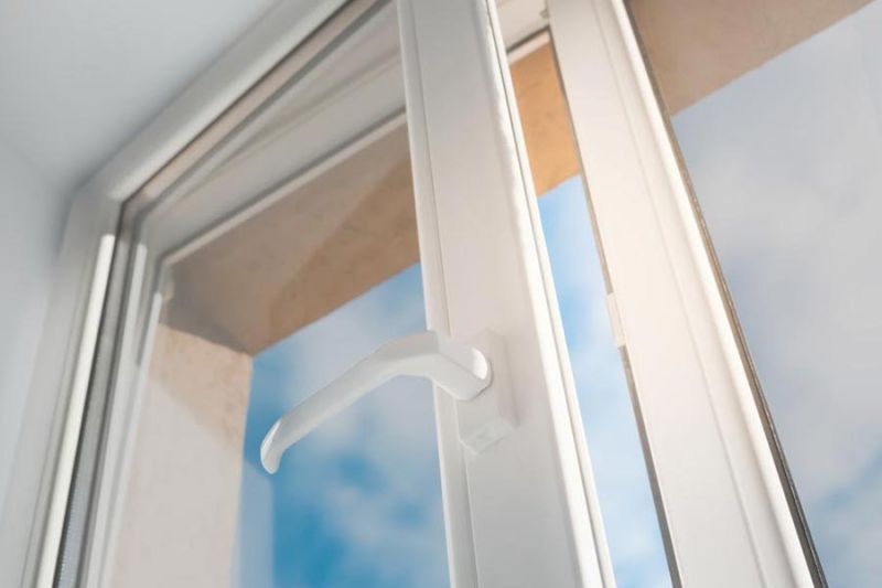 Selbsttönende Sonnenschutzfolie für Innen, minimal verspiegelt PREMIUM