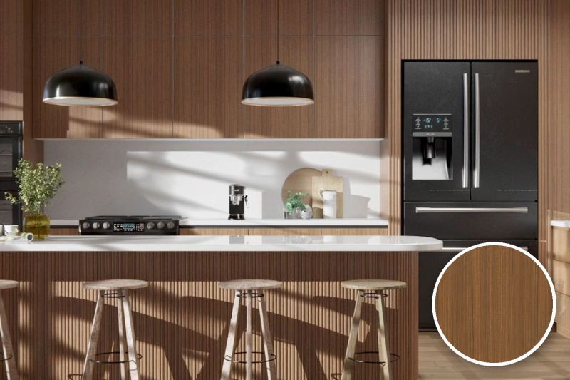 Anwendungsbeispiel mit Coverstyl Möbelfolie Orangey Teak – Teak dunkel, rechts unten die Oberfläche im Detail