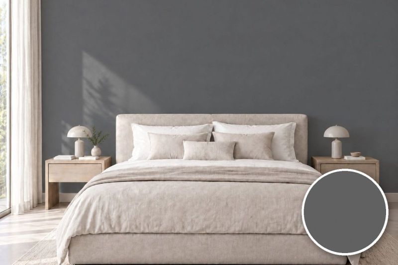 Anwendungsbeispiel mit Coverstyl Möbelfolie Graphite – Uni graphitgrau seidenmatt, rechts unten die Oberfläche im Detail