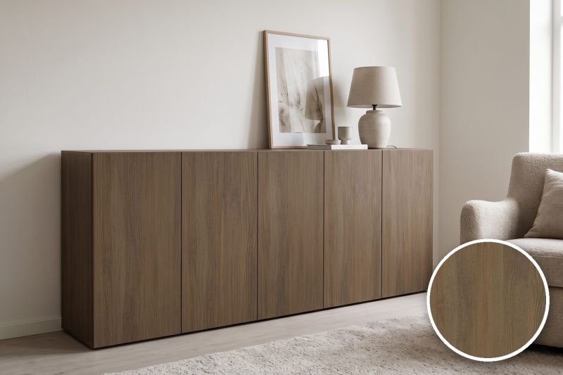 Anwendungsbeispiel mit Coverstyl Möbelfolie Orangey Oak – Eiche dunkel, rechts unten die Oberfläche im Detail