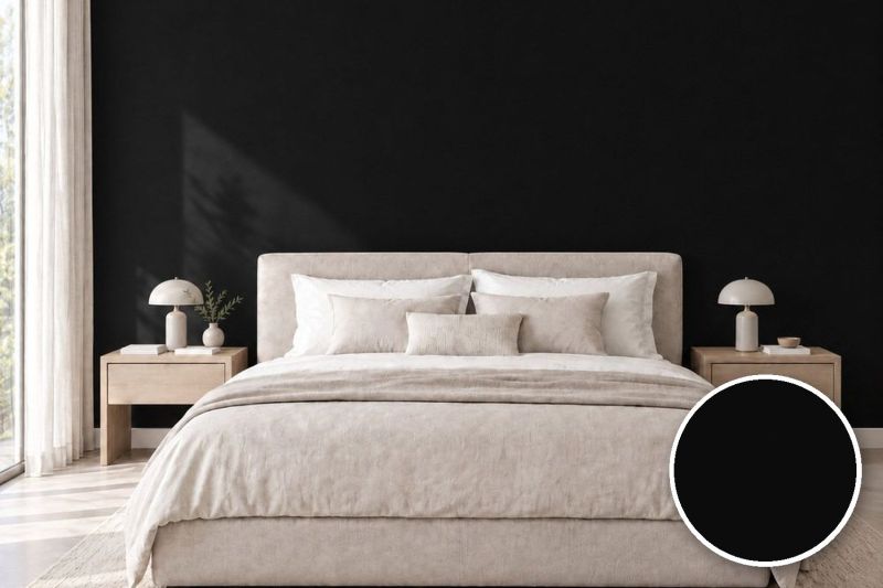 Anwendungsbeispiel mit Coverstyl Möbelfolie Black – Uni schwarz seidenmatt, rechts unten die Oberfläche im Detail