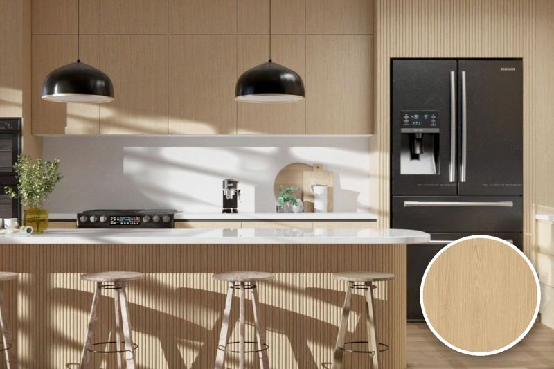Anwendungsbeispiel mit Coverstyl Möbelfolie Classic Oak – Eiche hell, rechts unten die Oberfläche im Detail