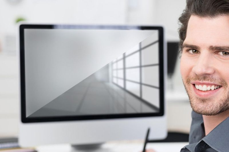 Entspiegelungsfolie für Glasscheiben und Displays