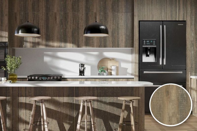 Anwendungsbeispiel mit Coverstyl Möbelfolie Brown Driftwood – Treibholz dunkel, rechts unten die Oberfläche im Detail