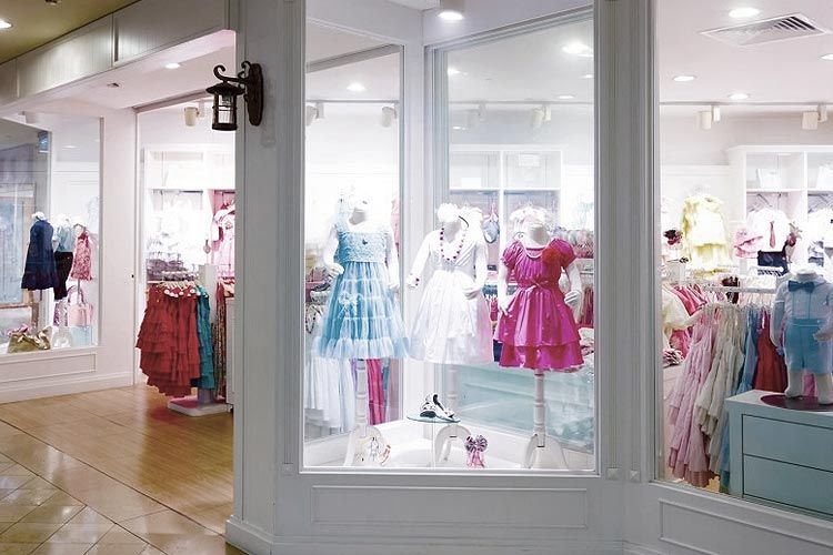 Unsichtbare Schaufenster Folie mit Sonnenschutz, OPTILITE 75